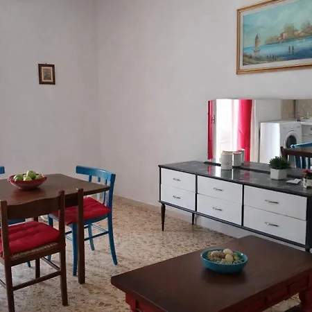 דירה View *